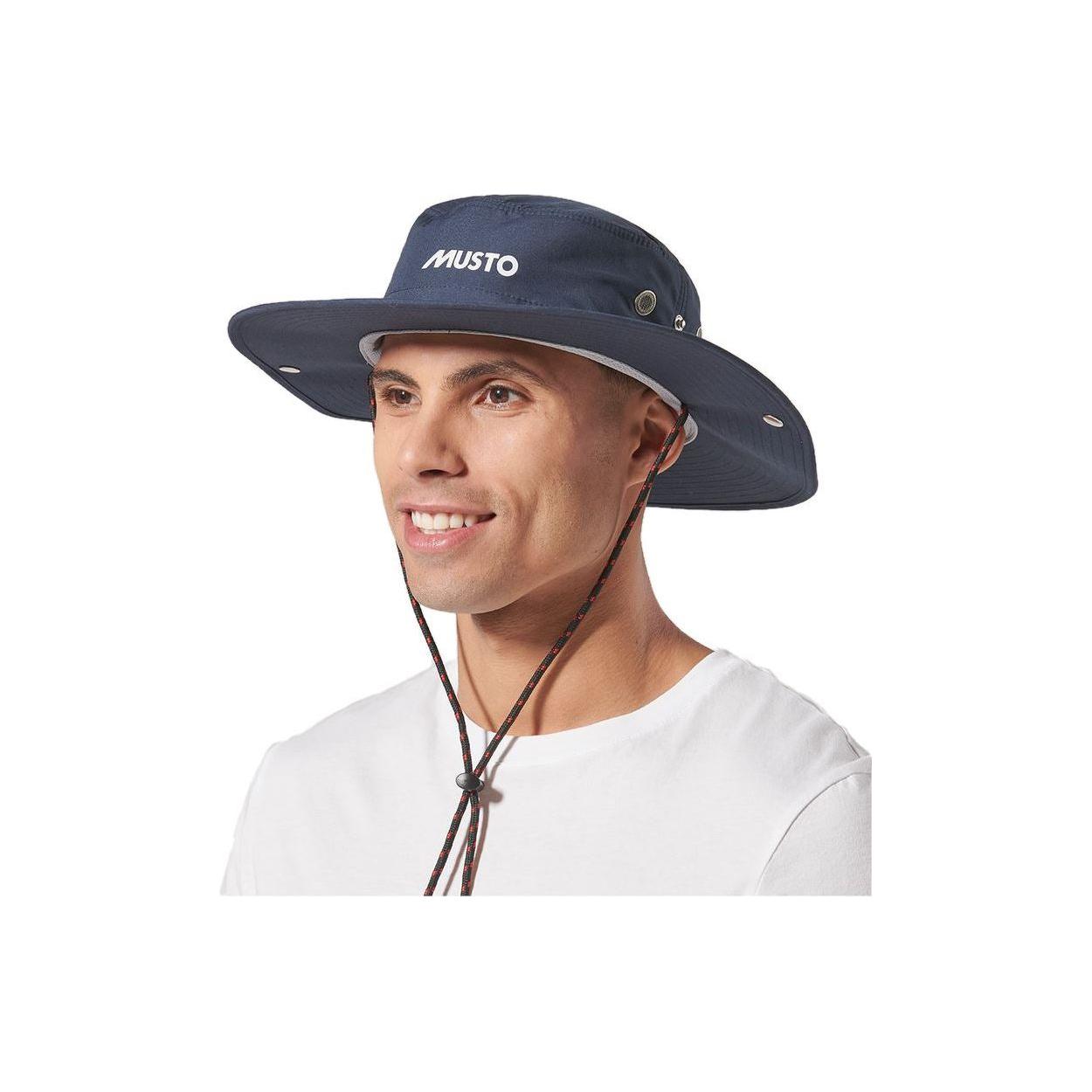 Musto Evolution Fast-Dry Brimmed Hat 
